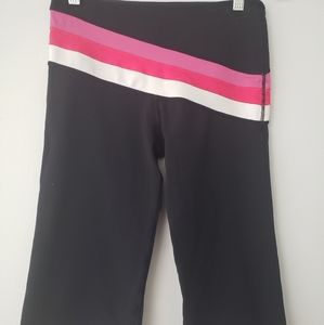 Lululemon  atletica astro black striped waist capri